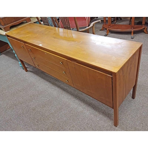 5015 - MID 20TH CENTURY TEAK SIDEBOARD WITH 3 CENTRALLY SET LONG DRAWERS FLANKED BY 2 PANEL DOORS, 73CM TAL... 