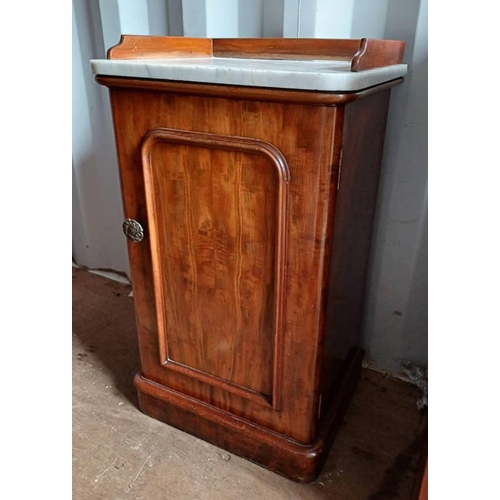 5461 - 19TH CENTURY MAHOGANY MARBLE TOPPED WASHSTAND WITH SINGLE PANEL DOOR ON PLINTH BASE  80 CM TALL X 46... 