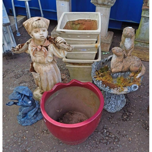 5510 - RECONSTITUTED STONE BIRD BATH, 2 GARDEN FIGURES & VARIOUS PLANT POTS