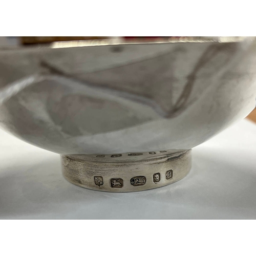 228 - SILVER SHALLOW BOWL, LONDON 2000 - 13.5CM DIAMETER, 160G