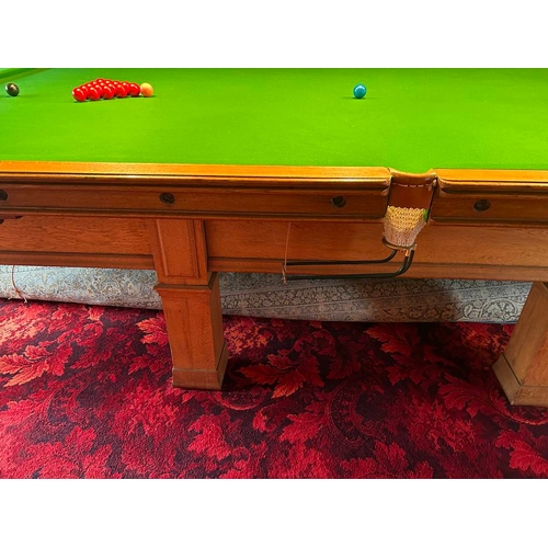 5218 - 20TH CENTURY OAK FRAMED 5 SLATE BED SNOOKER TABLE ON SQUARE SUPPORTS, TOTAL LENGTH 383CM X TOTAL WID... 