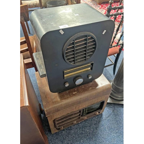 344 - BAKELITE CASED EKCO RADIO RECEIVER TYPE AC 74 & AMBASSADOR WALNUT CASED RADIO RECEIVER WITH GARRARD ... 