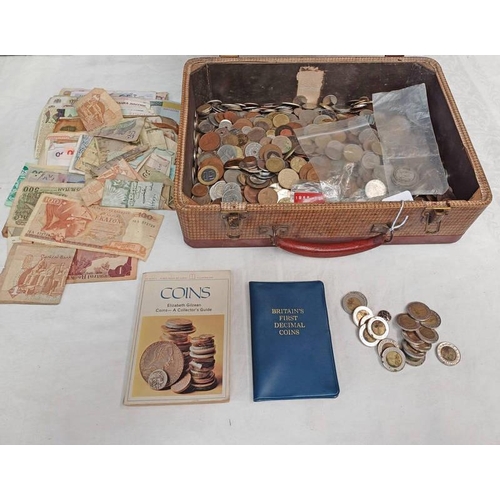 4328 - SELECTION OF VARIOUS WORLD COINS AND BANKNOTES TO INCLUDE UK, EGYPT, AUSTRALIA, SINGAPORE, YEMEN, EU... 