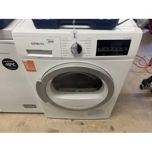 6059 - SIEMENS EXTRAKLASSE TUMBLE DRYER