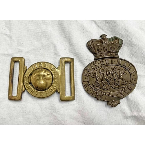 1104 - VICTORIAN GRENADIER GUARDS CARTRIDGE BOX PLATE AND A BRASS BELT BUCKLE -2-