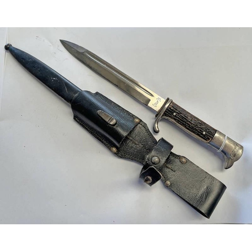 1138 - WW2 GERMAN BAYONET BY ANTON WINGEN JR SOLINGEN WITH 19CM LONG BLADE, HORN GRIPS, PLATED GUARD AND PO... 