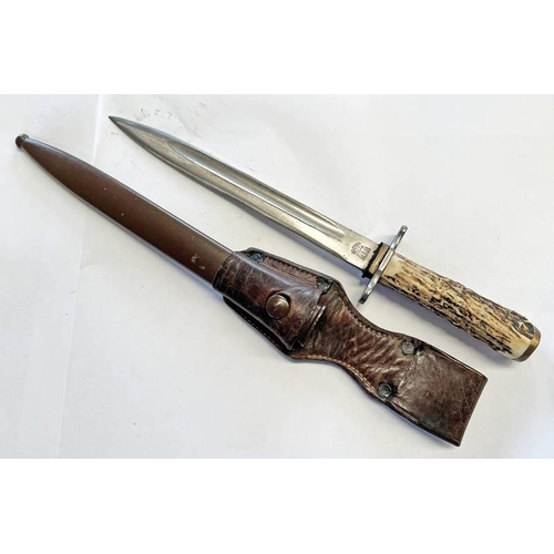 1144 - WW2 GERMAN BAYONET BY ALCOSO (ACS) WITH INTERESTING CROSS GUARD AND STAG HORN GRIP, 24 CM LONG BLADE... 