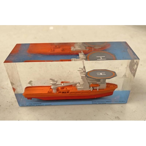 1181 - MODEL OF THE M/S WILDRAKE MAINTENANCE SUPPORT VESSEL WILHELMSEN MARINE SERVICES IN RESIN 15CM LONG