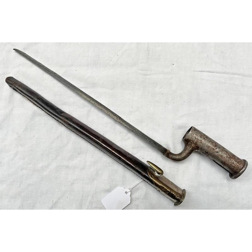 1197 - BROWN BESS STYLE SOCKET BAYONET WITH 31.5 CM LONG BLADE, MUZZLE RING IS 2.5 CM ACROSS WITH ITS SCABB... 