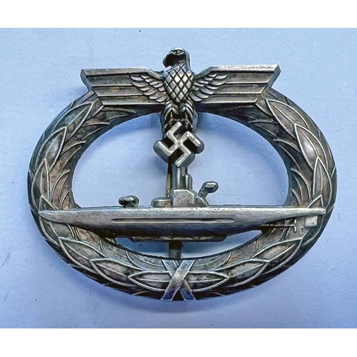 1240 - WW2 STYLE GERMAN KRIEGSMARINE U-BOAT CLASP / BADGE MARKED ''SCHWERIN BERLIN 68'' TO REAR