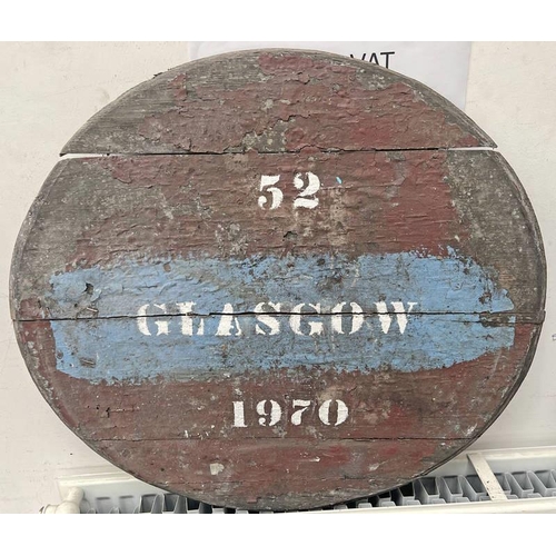 1332 - WHISKY BARREL LID MARKED GLASGOW 1970