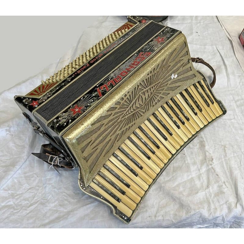 1482 - SCANDALLI 'SCOTT WOOD FOUR' ACCORDION (AF)