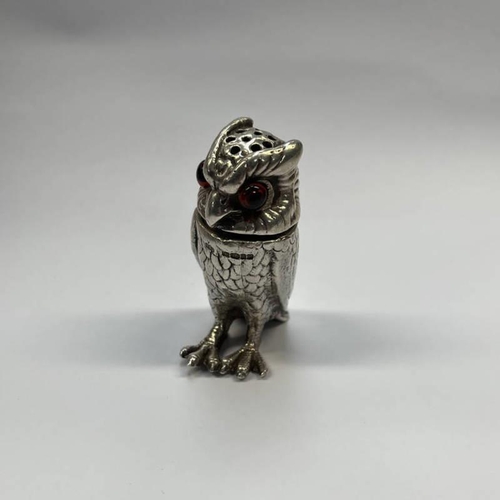 150 - SILVER PEPPER MODELLED AS A STANDING OWL, LONDON 2001 - 140G