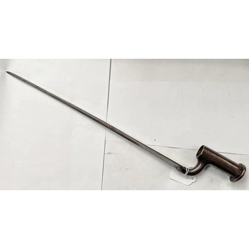 1529 - 1842 LAND PATTERN SOCKET BAYONET WITH UNIT MARKINGS 98 D31, 40CM LONG BLADE WITH MARKINGS, 50CM OVER... 