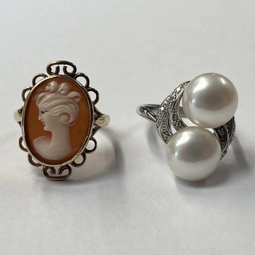 16 - 9CT GOLD CAMEO RING - 4.2G, RING SIZE M & 925 SILVER PEARL SET RING