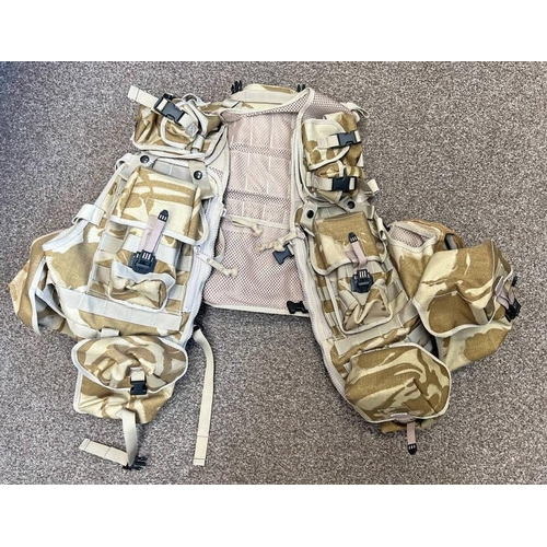 1616 - TACTICAL VEST IN DESERT CAMO