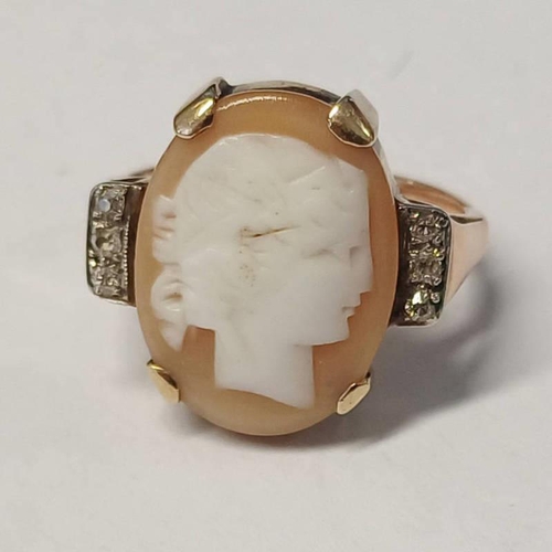 162 - EARLY 20TH CENTURY CAMEO & DIAMOND SET RING - 5.1G, RING SIZE M
