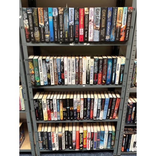 2288 - GOOD SELECTION OF CRIME FICTION, ADVENTURE, ETC BOOKS BY AUTHORS SUCH AS CLIVE CUSSLER, TESS GERRITS... 