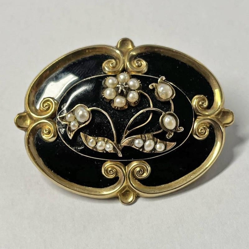 235 - VICTORIAN GOLD & ENAMEL OVAL MEMORIUM BROOCH SET WITH SEED  PEARLS & ROSE CUT DIAMOND DATED 1862 - 4... 