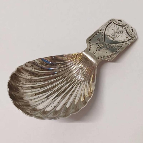 38 - GEORGE III SILVER CADDY SPOON WITH SHELL BOWL BY EDWARD MAYFIELD, LONDON 1790