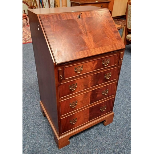 5070 - 20TH CENTURY MAHOGANY BUREAU WITH FALL FRONT OVER 4 GRADUATED DRAWERS - 97 CM TALL X 53 CM WIDE