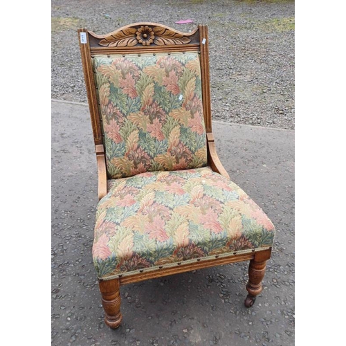 5145 - LATE 19TH CENTURY OAK FRAMED LADIES CHAIR ON TURNED SUPPORTS.