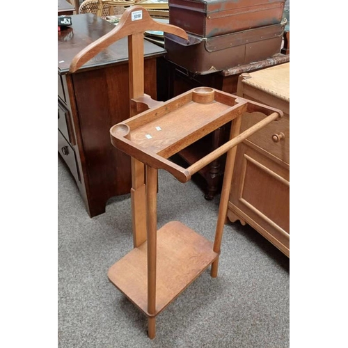 5358 - GENTLEMAN'S VALET STAND