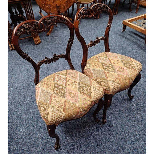 5505 - PAIR OF EARLY 19TH CENTURY MAHOGANY HAND CHAIRS WITH DECORATIVE CARVED BACKS ON SHAPED CABRIOLE SUPP... 