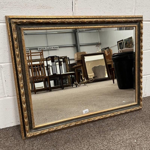 5521 - GILT FRAMED BEVELLED EDGE MIRROR, OVERALL SIZE 74 X 92 CM