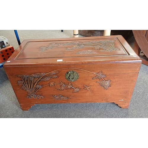 5538 - EASTERN HARDWOOD TRUNK WITH CARVED ORIENTAL DECORATION, 50CM TALL X 94CM WIDE