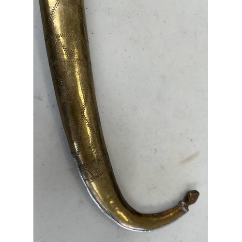 1261 - MIDDLE EASTERN JAMBIYA WITH 20.5CM LONG CURVED BLADE, WHITE METAL AND BRASS HILT AND SCABBARD