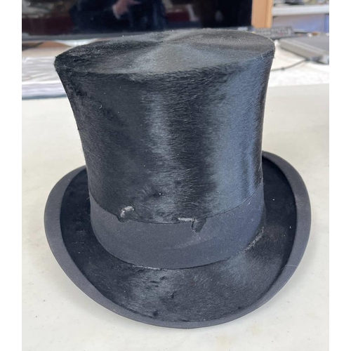 1373 - TRESS & CO. LONDON, W J MILNE ABERDEEN TOP HAT (15CM EAR TO EAR & 19CM FRONT TO BACK) WITH LEATHER C... 