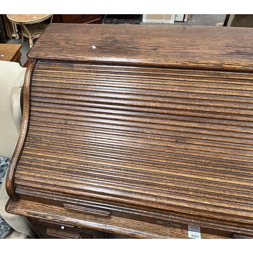 5223 - EARLY 20TH CENTURY OAK ROLL-TOP DESK WITH 9 DRAWERS