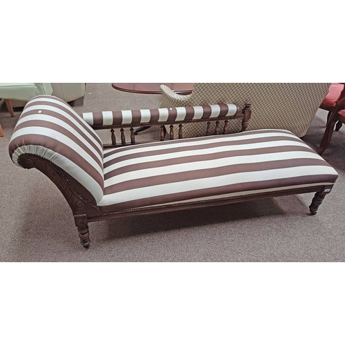 276 - LATE 19TH CENTURY OAK FRAMED CHAISE LONGUE ON TURNED SUPPORTS