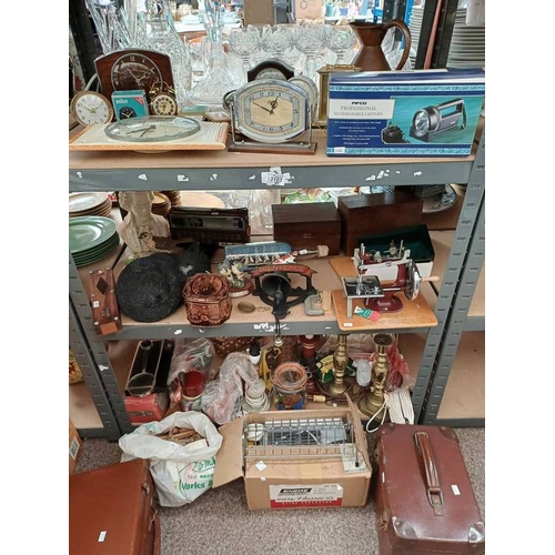 3103 - VARIOUS TABLE LAMPS, SHIP IN BOTTLE, VARIOUS ODDMENTS, BAKE LITE CLOCKS, COPPER JUG ETC ON 3 SHELVES