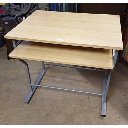 460 - COMPUTER DESK