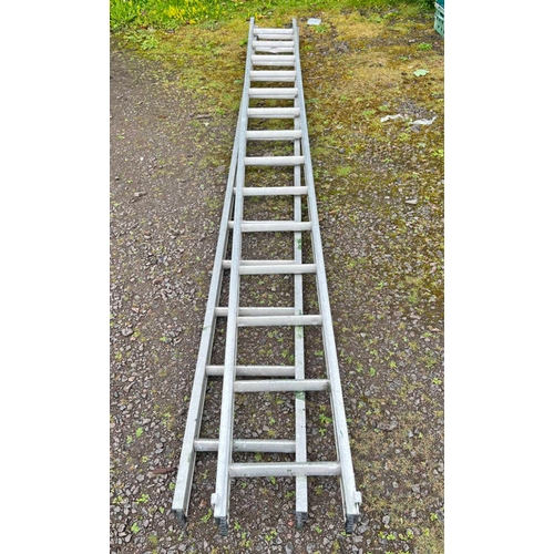 6016 - ALUMINIUM EXTENDING LADDER