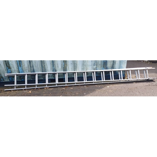 6020 - 2 PART ALUMINIUM EXTENDING LADDER