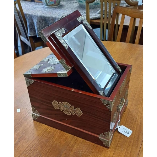 105 - ORIENTAL CABINET WITH METAL FITTINGS & LIFT-UP MIRROR LID WITH DRAWER BELOW, HEIGHT 20CM