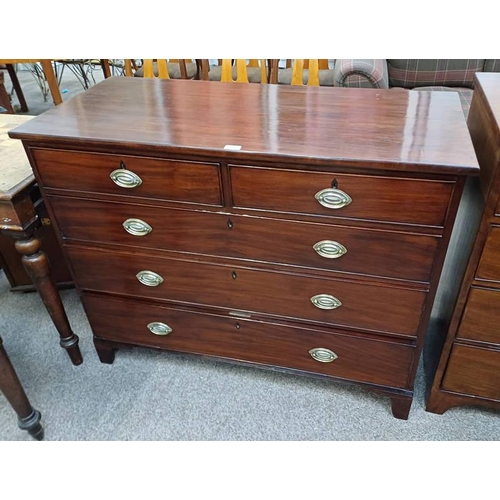 35 - LATE 19TH CENTURY MAHOGANY CHEST OF 2 SHORT OVER 3 LONG DRAWERS.  92 CM TALL X 115 CM WIDE