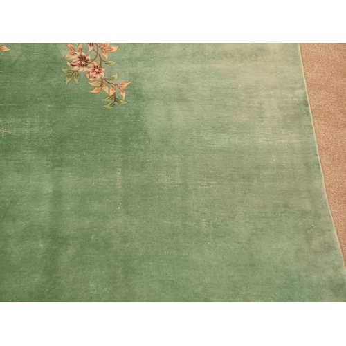 189 - LARGE CHINESE CARPET WITH GREEN & PINK FLORAL PATTERN