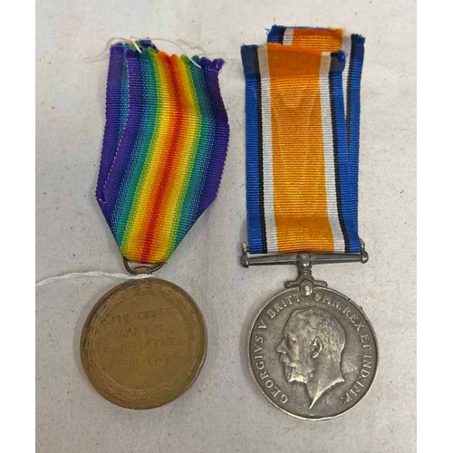 1105 - WW1 MEDAL PAIR TO 242222 PTE A R  DIAPER, YORKSHIRE REGIMENT