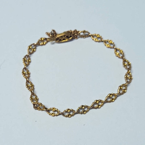 244 - 15CT GOLD FANCY LINK BRACELET - 4.6G, 14 CM