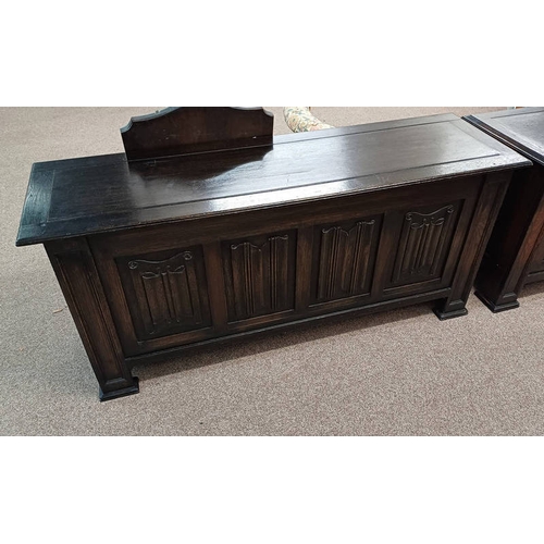 5022 - LARGE OAK COFFER WITH CARVED LINEN FOLD DECORATION TO FRONT, 152CM LONG