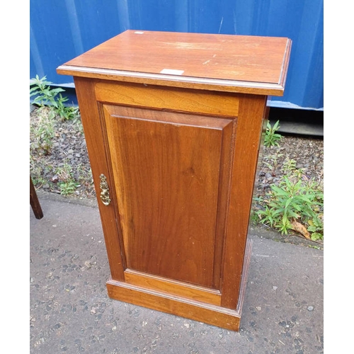 5193 - EARLY 20TH CENTURY MAHOGANY SINGLE DOOR BEDSIDE CABINET ON PLINTH BASE, 71CM TALL X 42CM WIDE