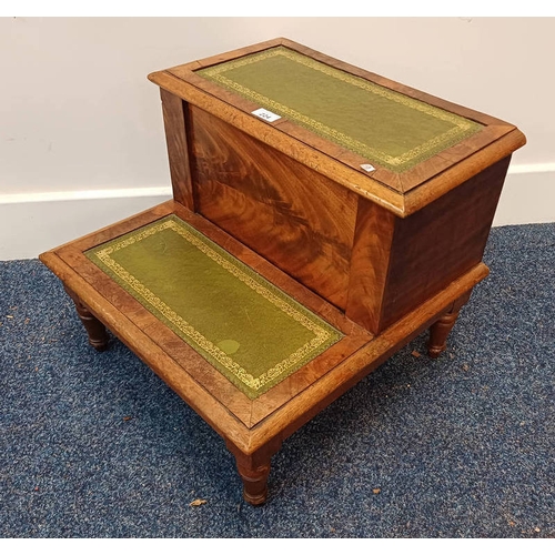 224 - 19TH CENTURY MAHOGANY LIBRARY STEP WITH LIFT-LID TOP & LEATHER INSERTS