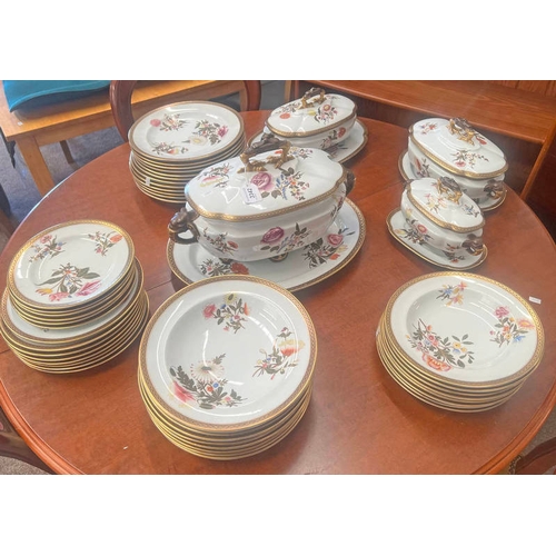 3342 - ROYAL WORCESTER DINNER SET WITH 4 LIDDED TUREENS, 4 ASHETS & 42 PLATES OF VARIOUS SIZES