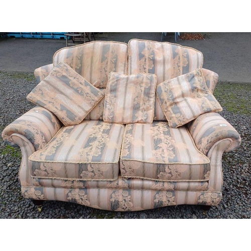 5037 - OVERSTUFFED 2 SEATER SETTEE WITH STRIPED GOLD FLORAL PATTERN