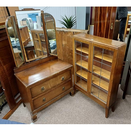 5445 - OAK BOOKCASE WITH 2 LEADED GLASS PANEL DOORS & OAK DRESSING TABLE - BOOKCASE 118 CM TALL X 76 CM WID... 