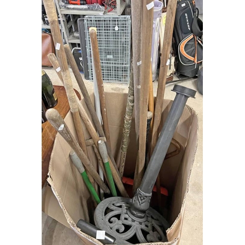 6059 - PICK AXE, HOES, SPADES ETC IN ONE BOX